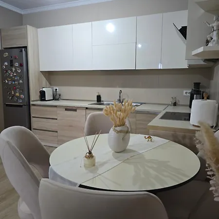 Cozy Modern Lejlighed *